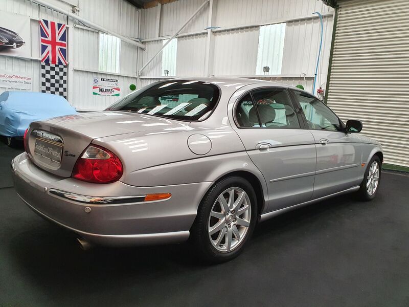 JAGUAR S-TYPE