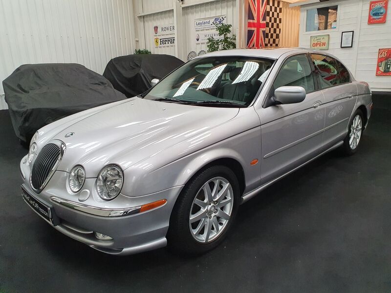 JAGUAR S-TYPE