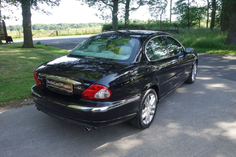 JAGUAR X-TYPE