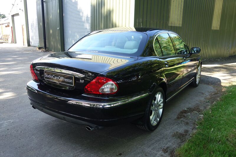 JAGUAR X-TYPE