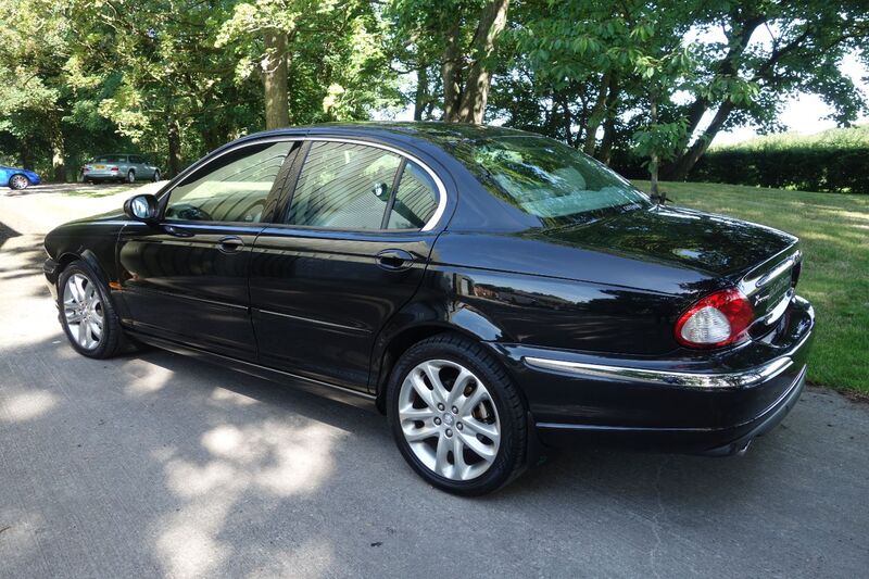 JAGUAR X-TYPE