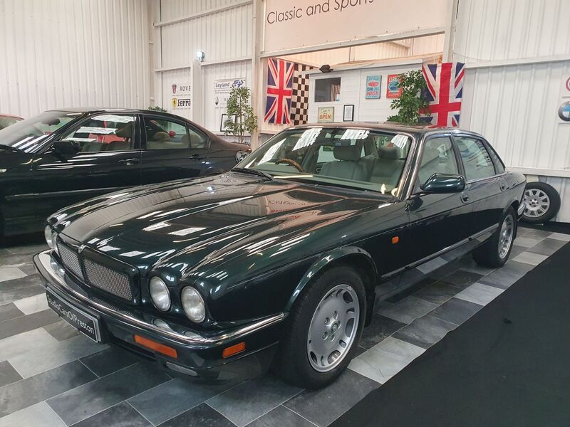 JAGUAR XJ