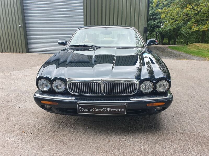 JAGUAR SOVEREIGN