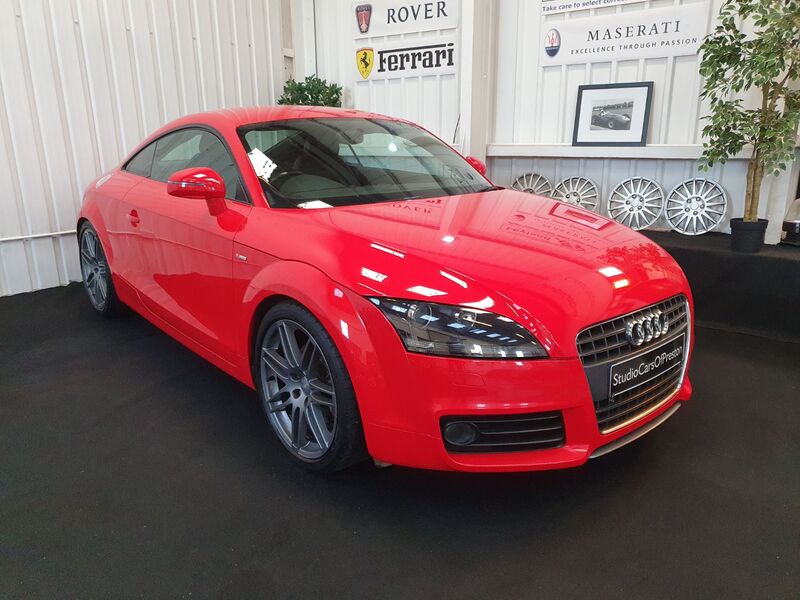 AUDI TT