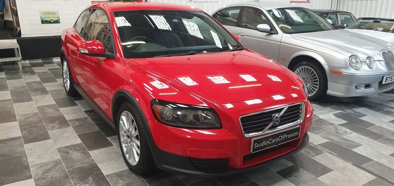 VOLVO C30